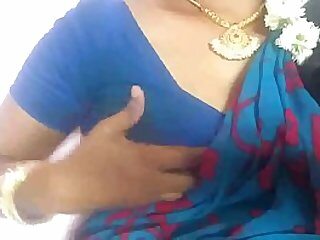 Bhabhi at dish out saree showcases titties & seize