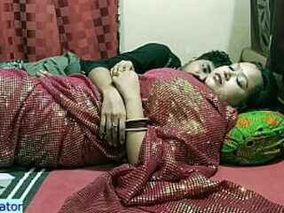 Desi bhabhi lay molten sexual relations elbow hotel! Hard-core sexual relations